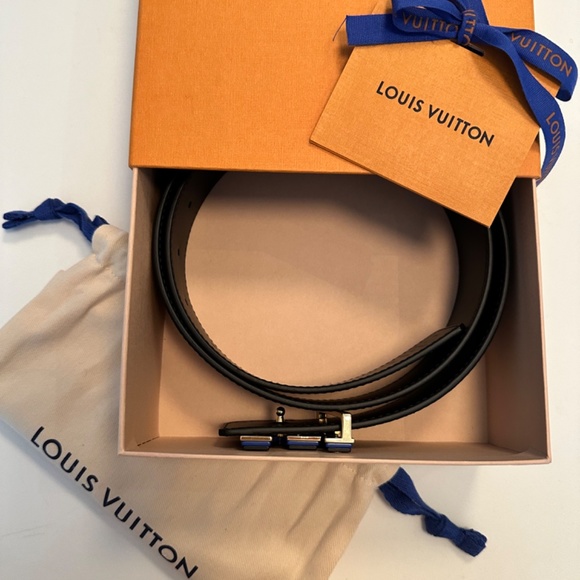 Louis Vuitton 3 Steps 40MM Reversible Belt - Picture 3 of 5